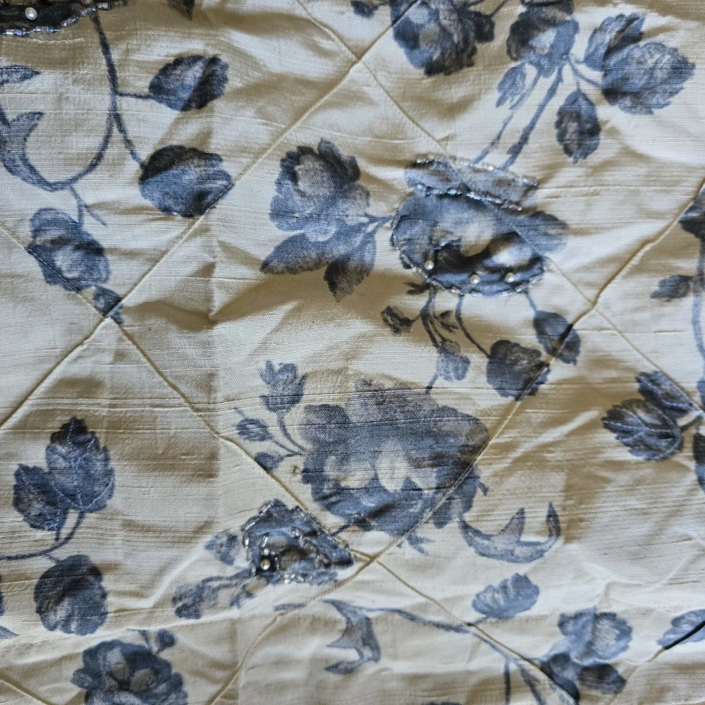 Floral Blue and Cream Pillow Shams Silk Blend Embellished Set Of Two‎ NWOT